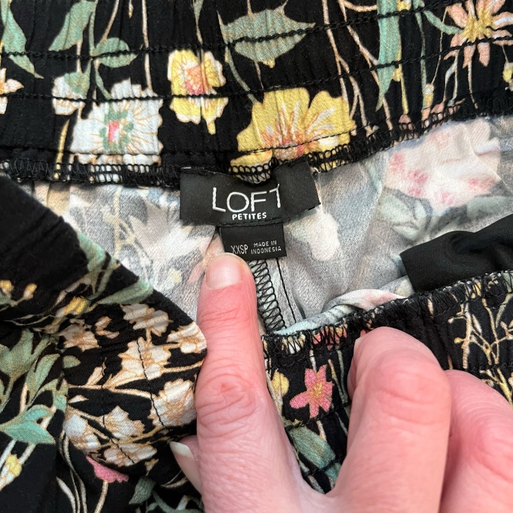 Loft Floral Fluid drawstring pants - Picture 3 of 3